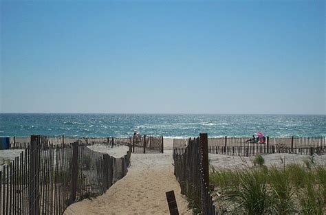 Virginia <strong>Beach</strong> is approximately 860 miles away from St. . Closest ocean beach near me